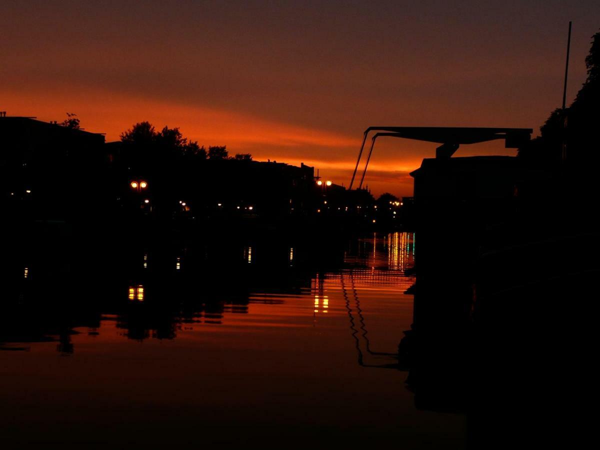 Houseboat Concordia B&B Amsterdam Exteriör bild